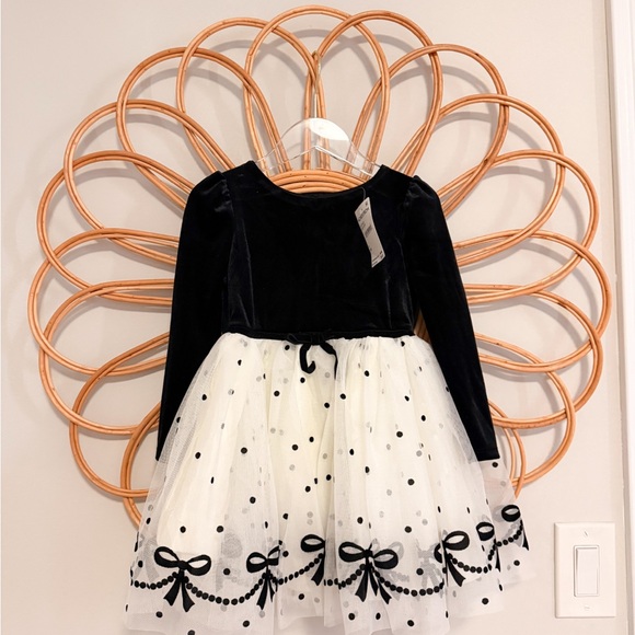 Zunie Other - Zunie Black and White Kids Dress